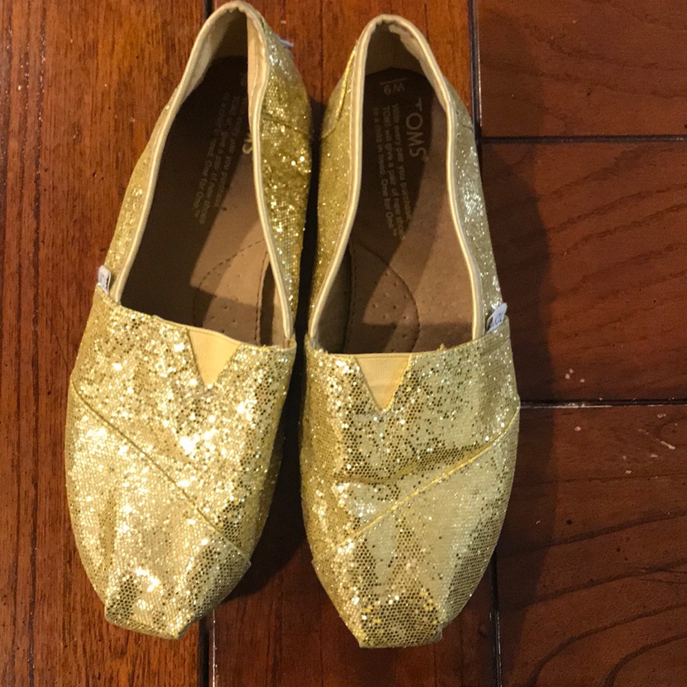 Gold Glittery Toms
